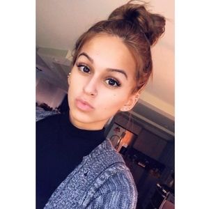 Meet your Posher, Melisa